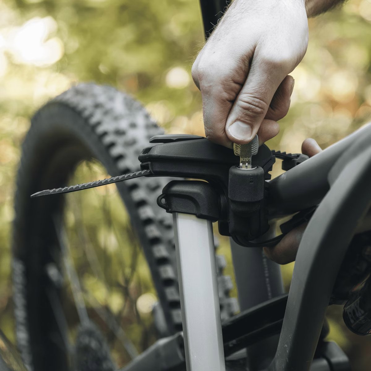 Thule EPOS 3 Fahrräder - klappbarer Fahrradträger – Bild 3