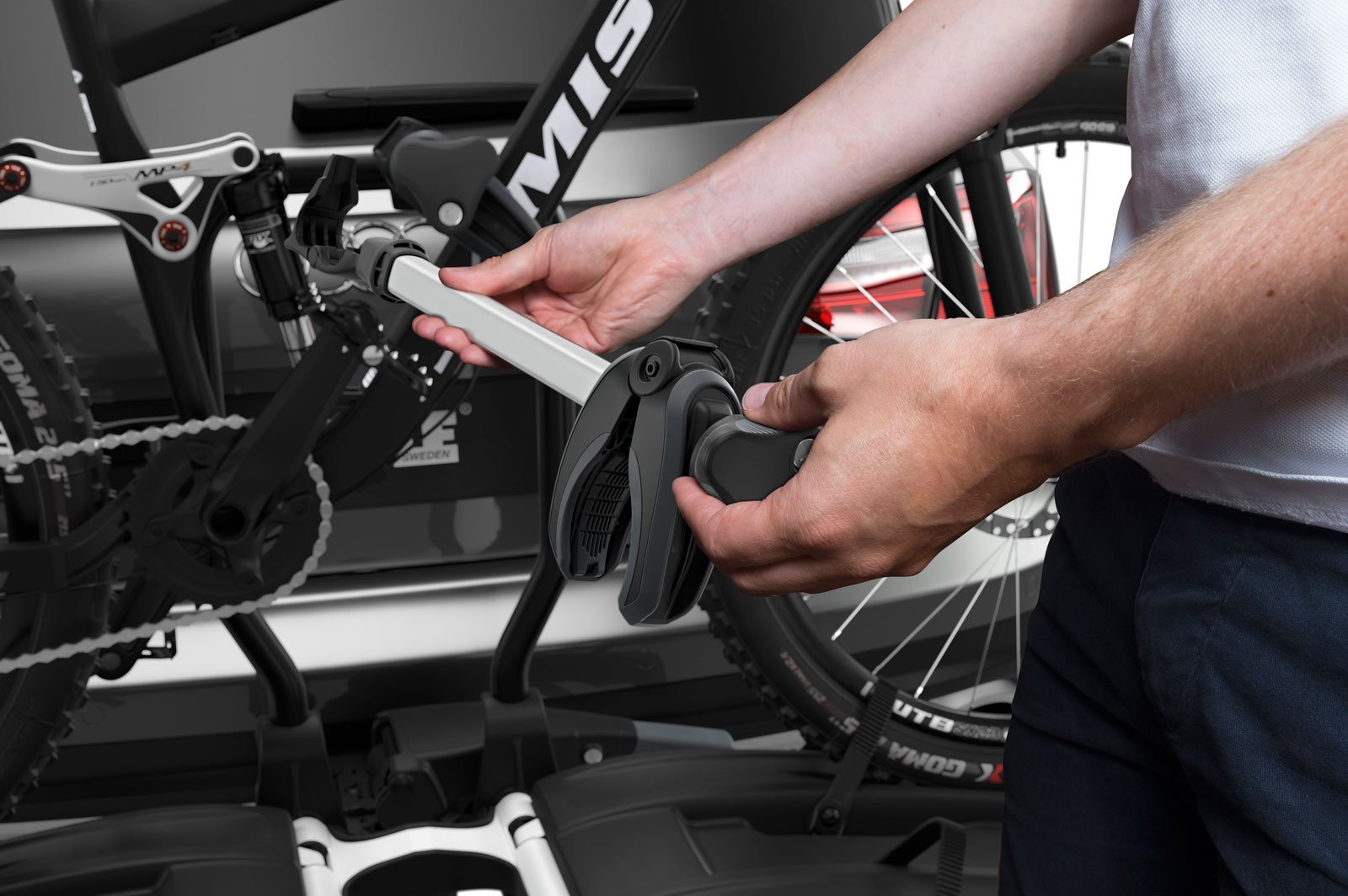 Thule EasyFold XT 2 933 - Fahrradträger – Bild 4